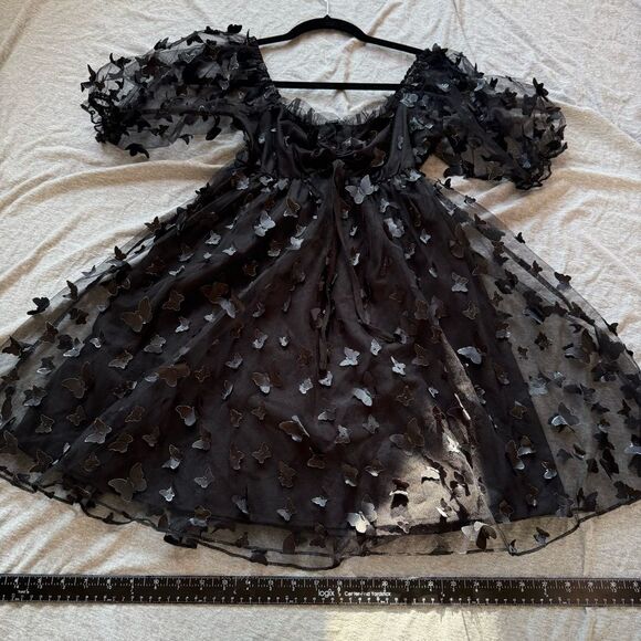 Puff Sleeve Butterfly Appliqué Dress - Picture 2 of 10